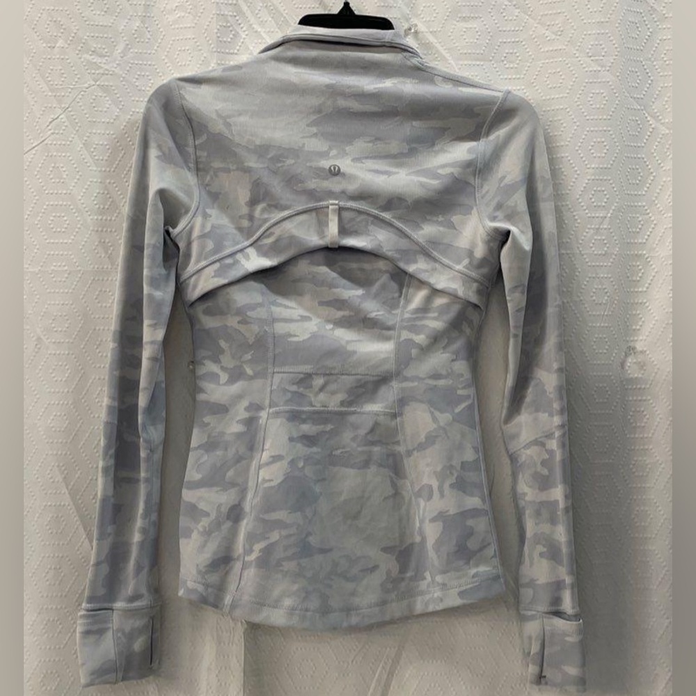 Women's lululemon Camouflage Zip-Up Jacket - Picture 8 of 10